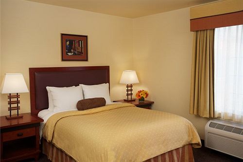 Larkspur Landing Extended Hotel 3*
